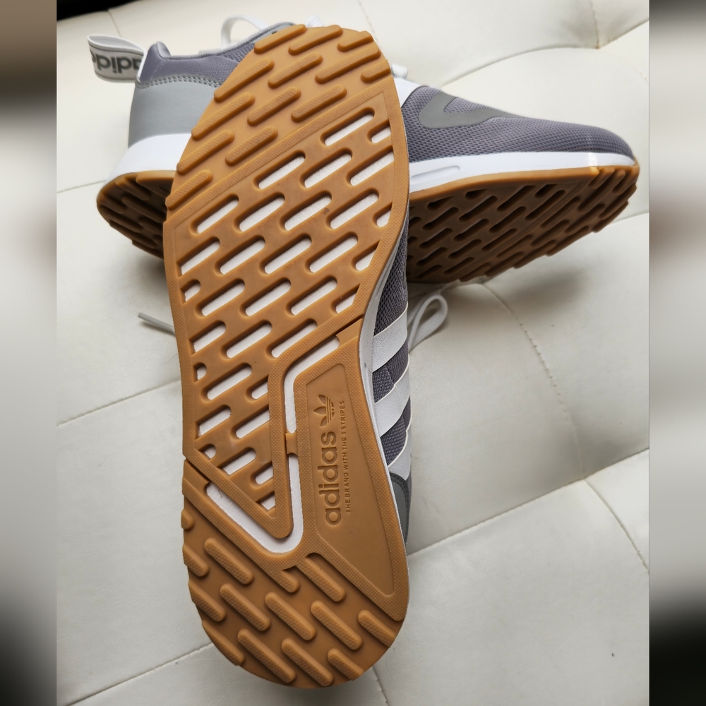 New Adidas Multix - Picture 3 of 4